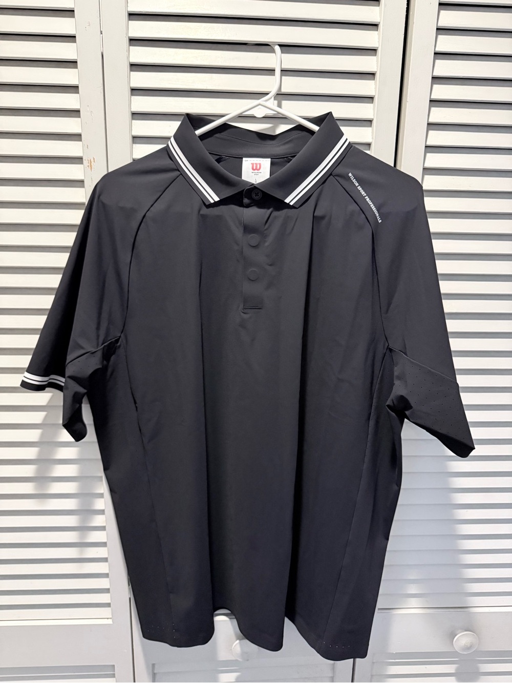 Wilson Sport Professionals Men’s L Black Tennis Polo Performance Golf Shirt NWT
